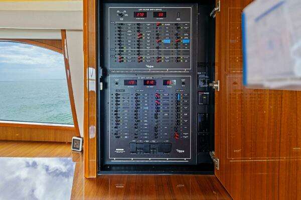 Viking 56 Convertible Yacht For Sale