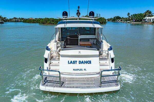Riviera 5400 Sport Yacht Platinum Edition Yacht For Sale