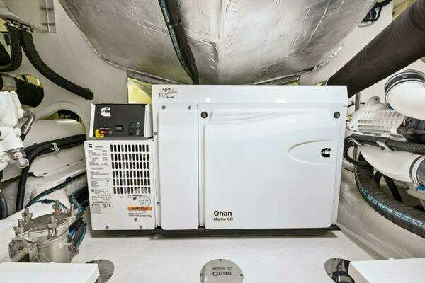 Riviera 5400 Sport Yacht Platinum Edition Yacht For Sale