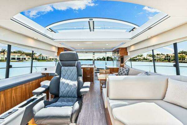 Riviera 5400 Sport Yacht Platinum Edition Yacht For Sale