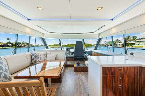 Riviera 5400 Sport Yacht Platinum Edition Yacht For Sale