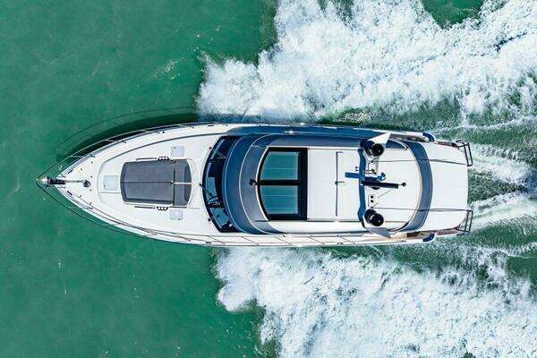 Riviera 5400 Sport Yacht Platinum Edition Yacht For Sale