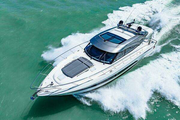 Riviera 5400 Sport Yacht Platinum Edition Yacht For Sale