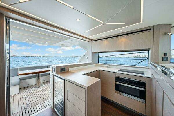 Sunseeker Manhattan 55 Yacht For Sale
