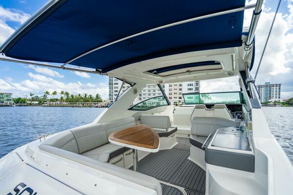 Sound Decision 32ft Sea Ray Yacht For Sale Sound Decision 32ft Sea Ray Yacht For Sale