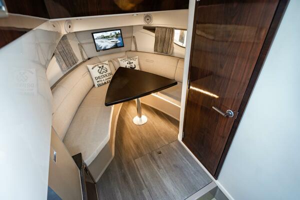 Sound Decision 32ft Sea Ray Yacht For Sale Sound Decision 32ft Sea Ray Yacht For Sale