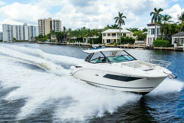Sea Ray Sundancer 32 Outboard Yacht For Sale