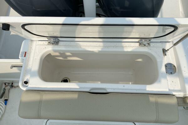 Repete 27ft Pursuit Yacht For Sale