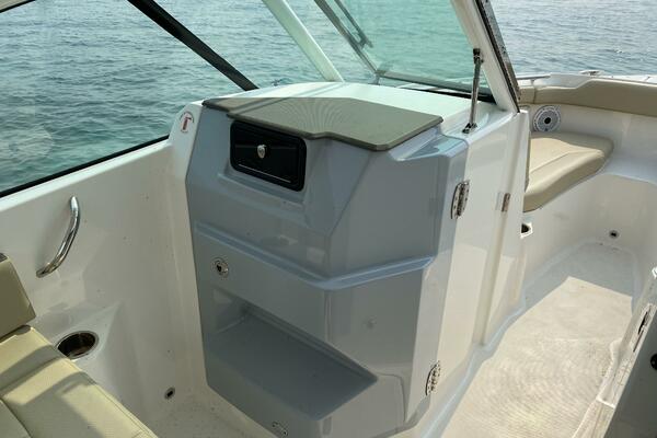 Repete 27ft Pursuit Yacht For Sale