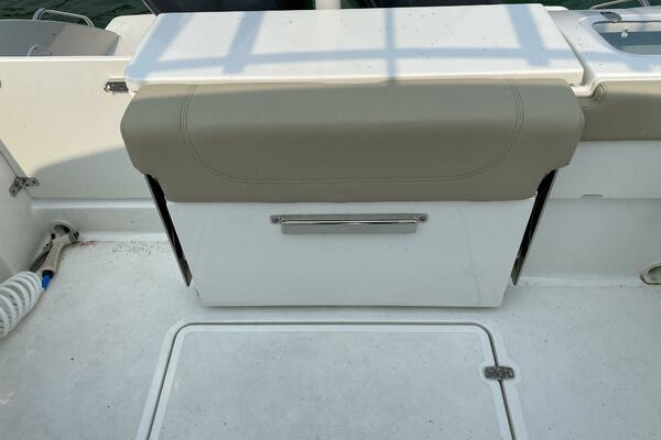 Repete 27ft Pursuit Yacht For Sale