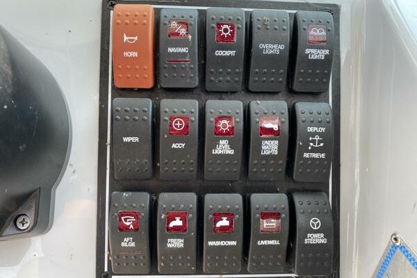 Repete 27ft Pursuit Yacht For Sale