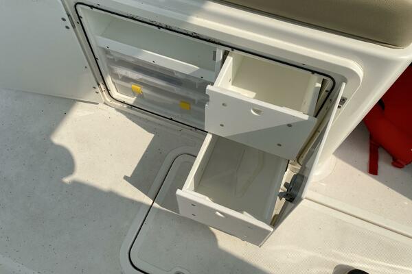 Repete 27ft Pursuit Yacht For Sale