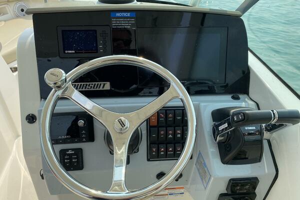 Repete 27ft Pursuit Yacht For Sale