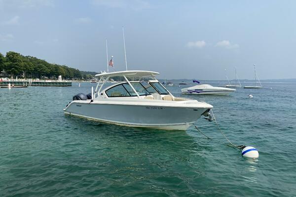 Repete 27ft Pursuit Yacht For Sale