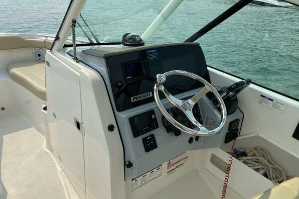 Repete 27ft Pursuit Yacht For Sale