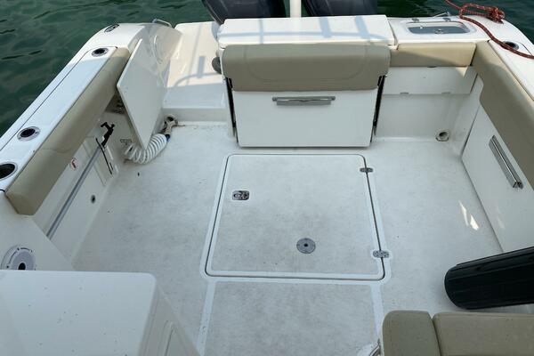 Repete 27ft Pursuit Yacht For Sale