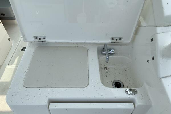 Repete 27ft Pursuit Yacht For Sale