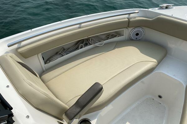 Repete 27ft Pursuit Yacht For Sale