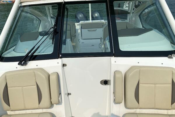 Repete 27ft Pursuit Yacht For Sale