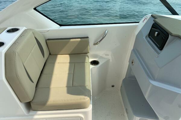 Repete 27ft Pursuit Yacht For Sale