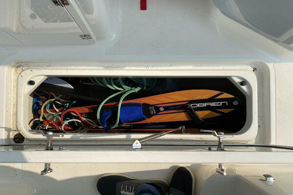 Repete 27ft Pursuit Yacht For Sale