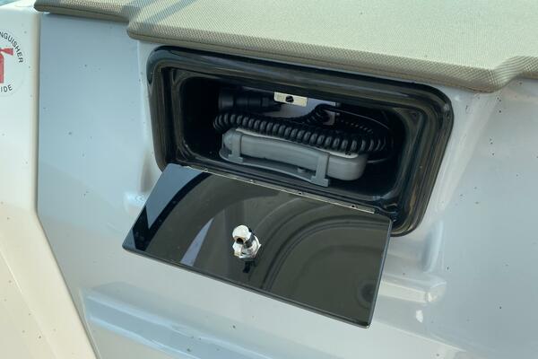 Repete 27ft Pursuit Yacht For Sale