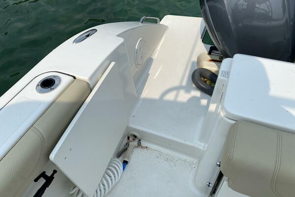 Repete 27ft Pursuit Yacht For Sale