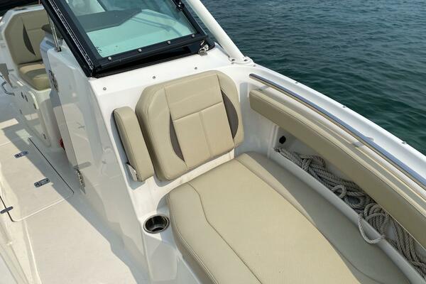 Repete 27ft Pursuit Yacht For Sale