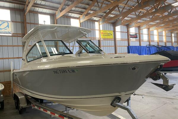 Repete 27ft Pursuit Yacht For Sale