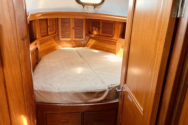 Alabare 36ft Ta Shing Yacht For Sale