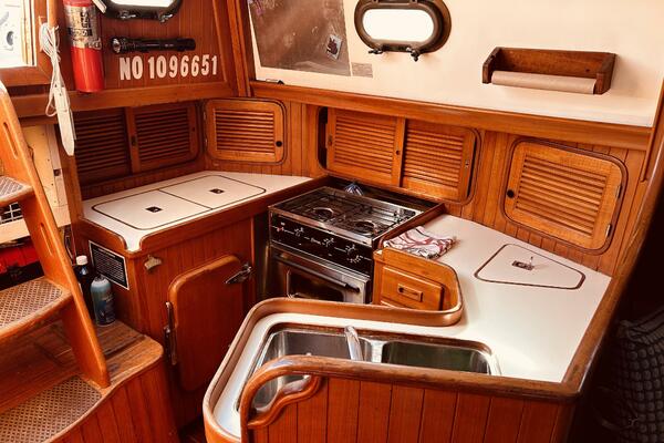 Alabare 36ft Ta Shing Yacht For Sale