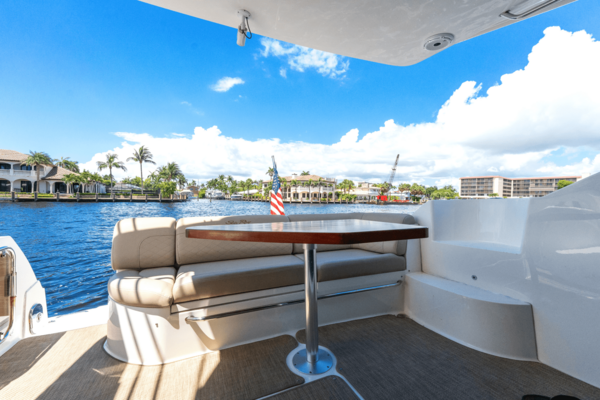 Sea Ray 510 FLYBRIDGE Yacht For Sale