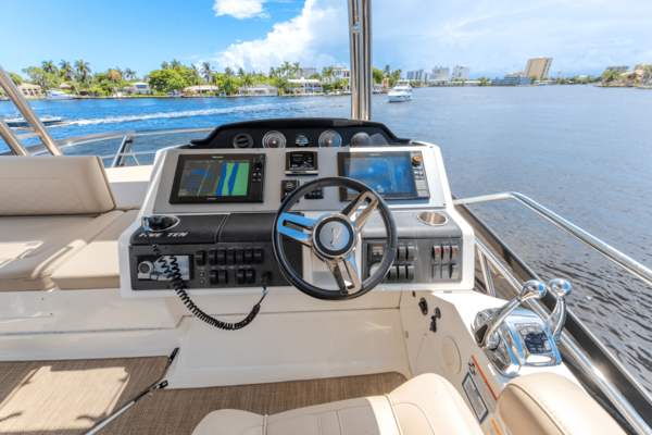 Sea Ray 510 FLYBRIDGE Yacht For Sale