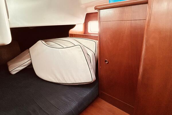 Morning Star 41ft Beneteau Yacht For Sale