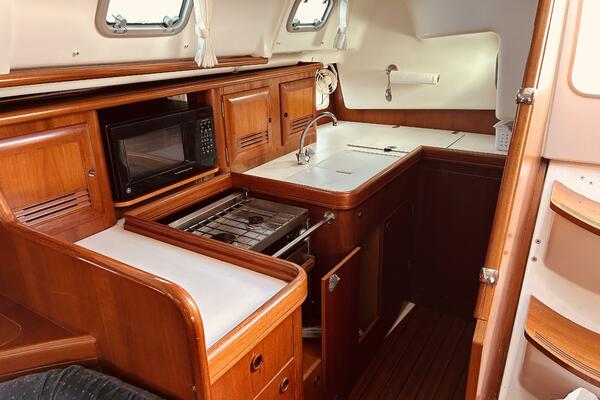 Morning Star 41ft Beneteau Yacht For Sale