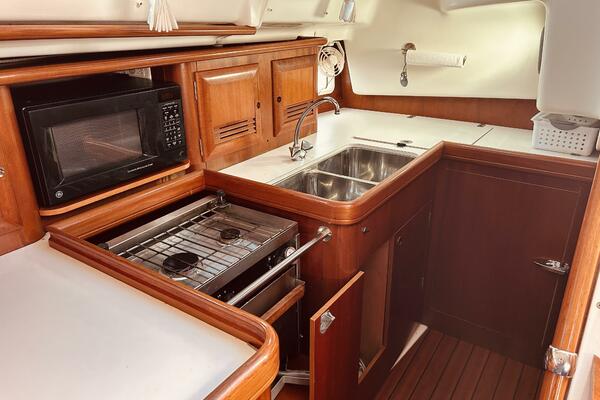 Morning Star 41ft Beneteau Yacht For Sale