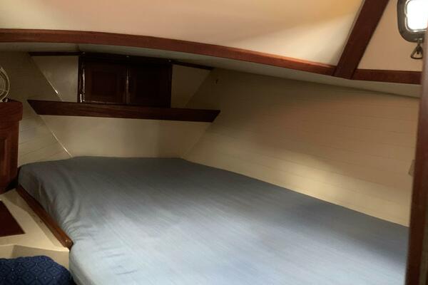 Light Reach 37ft Pacific Seacraft Yacht For Sale