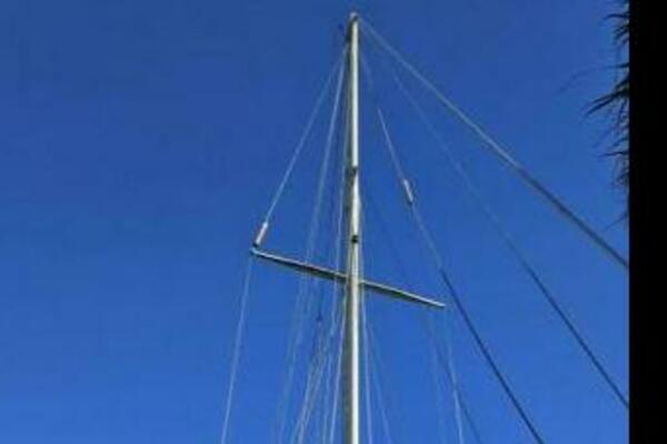 Light Reach 37ft Pacific Seacraft Yacht For Sale