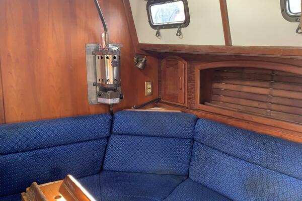 Light Reach 37ft Pacific Seacraft Yacht For Sale