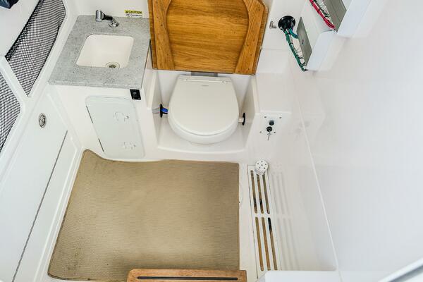 Gigi 33ft Everglades Yacht For Sale