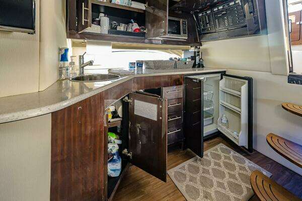 Regal 46 Sport Coupe Yacht For Sale