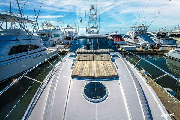 Regal 46 Sport Coupe Yacht For Sale