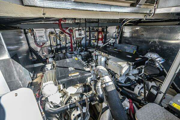 Regal 46 Sport Coupe Yacht For Sale