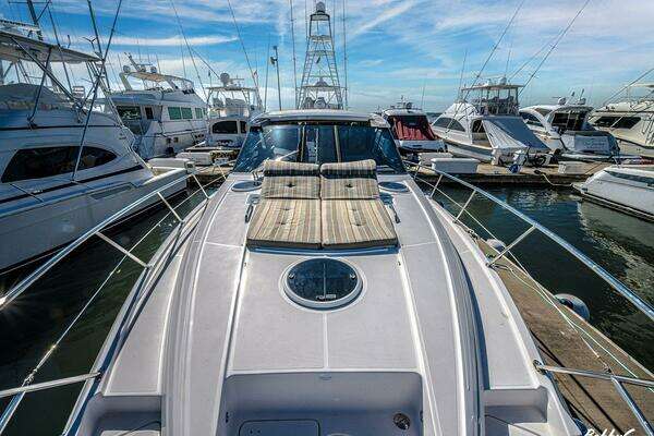 Regal 46 Sport Coupe Yacht For Sale