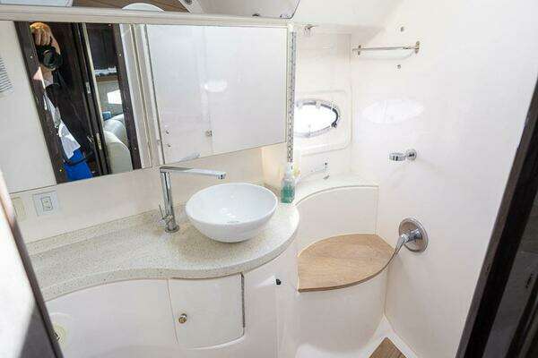 Regal 46 Sport Coupe Yacht For Sale