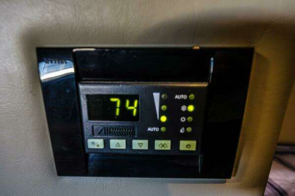 Regal 46 Sport Coupe Yacht For Sale