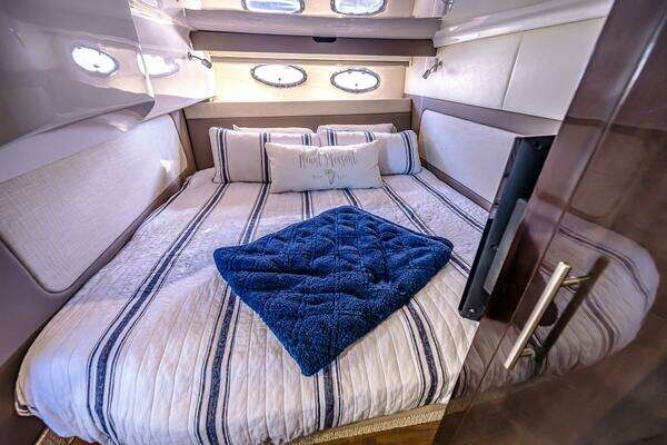 Regal 46 Sport Coupe Yacht For Sale