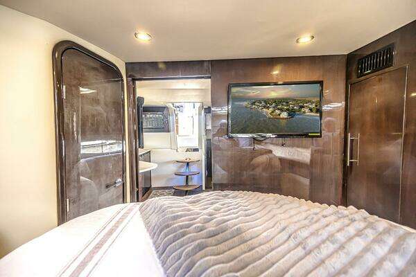 Regal 46 Sport Coupe Yacht For Sale