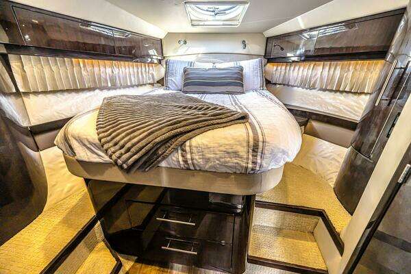 Regal 46 Sport Coupe Yacht For Sale