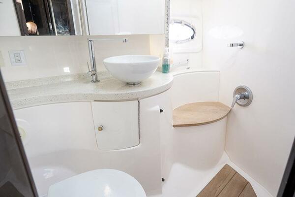 KENDALMAC 46ft Regal Yacht For Sale KENDALMAC 46ft Regal Yacht For Sale